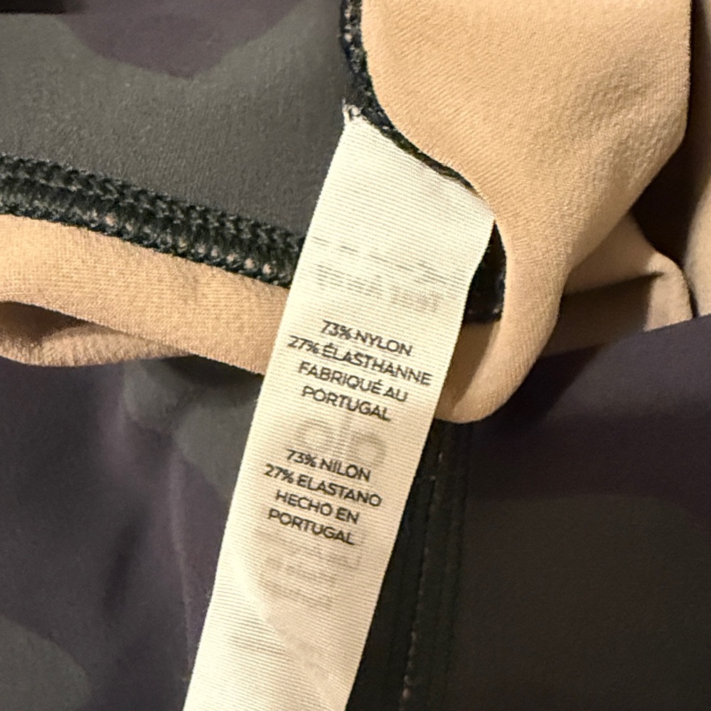 NWT Alo Yoga High Waist Vapor Legging/ Hunter Camouflage - Picture 9 of 9